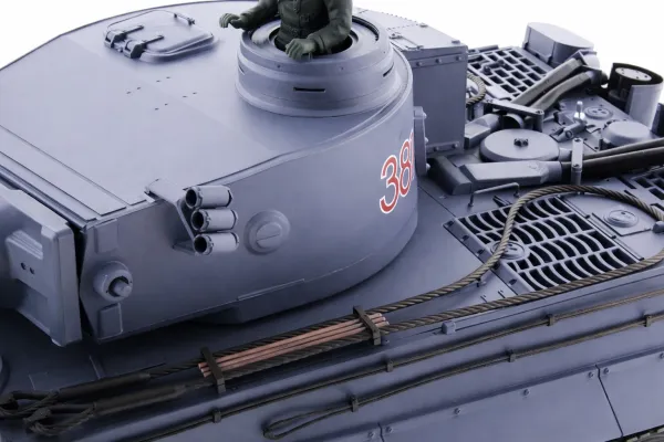 Радиоуправляемый танк Heng Long German Tiger S version V7.0 масштаб 1:16 2.4G - 3818-1-Upg-V7