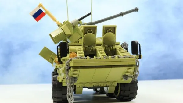 Конструктор Армия России - Российский бронетранспортёр БТР-82А - АР-01028