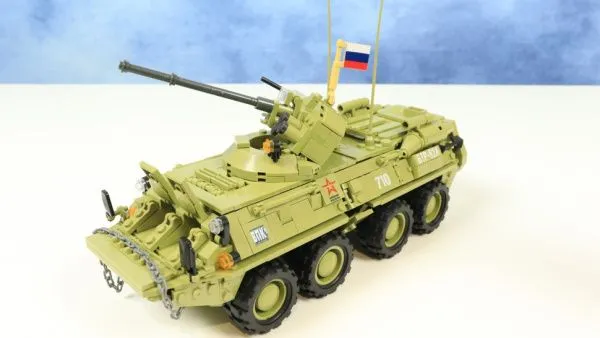 Конструктор Армия России - Российский бронетранспортёр БТР-82А - АР-01028